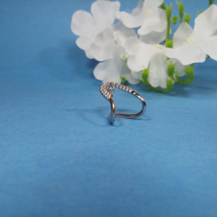 Eternal Bloom: 925 Sterling Silver Floral Vine Ring