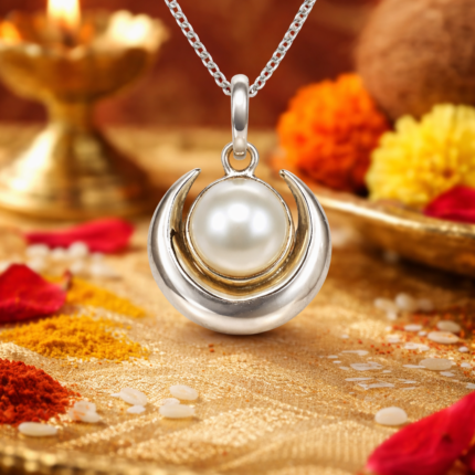 Chandrama Silver Pendant 1 - Enhance Your Beauty with Celestial Elegance!