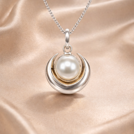 Chandrama Silver Pendant 1 - Enhance Your Beauty with Celestial Elegance!