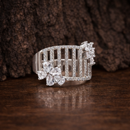 Eternal Bloom: 925 Sterling Silver Floral Vine Ring