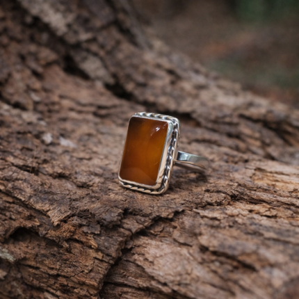 Mystic Moonlight: Sterling Silver Moonstone Ring