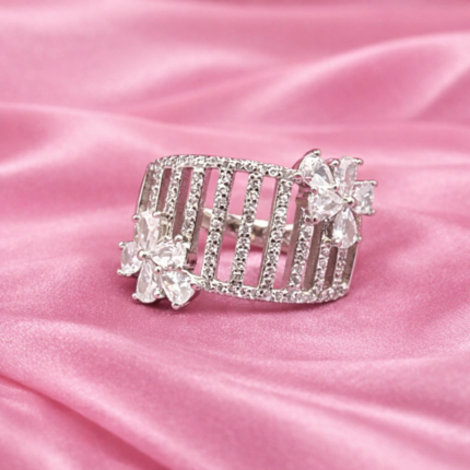 Eternal Bloom: 925 Sterling Silver Floral Vine Ring