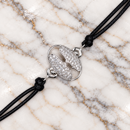 Radiant Silver Splendor: Exquisite Bracelets for Women