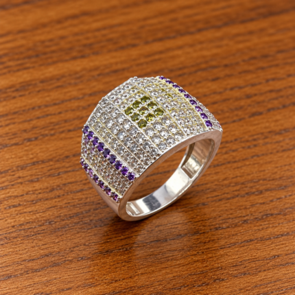 Shimmering Chic: Silver Ring