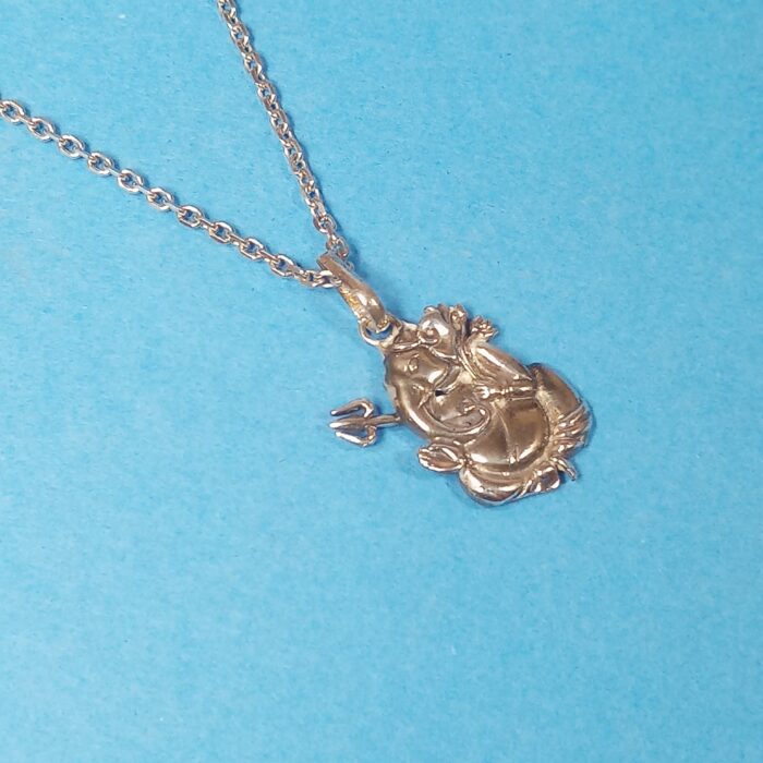 Divine Wisdom: Silver Ganesha Pendant - Symbol of Blessings and Prosperity