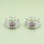 Ethereal Elegance: Silver Toe Ring for Graceful Adornment