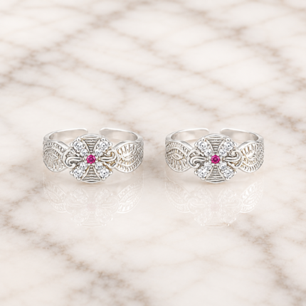 Ethereal Elegance: Silver Toe Ring for Graceful Adornment