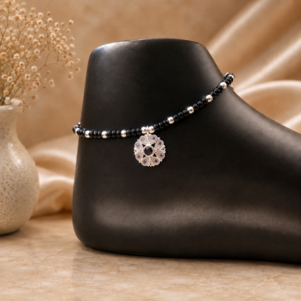 Ethereal Silver Anklet: Timeless Elegance for Your Every Step
