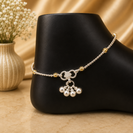Graceful Aura: Lightweight Silver Payal for Effortless Elegance
