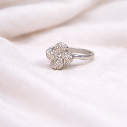 Radiant 925 Sterling Silver Ring with Sparkling Gemstone Accent