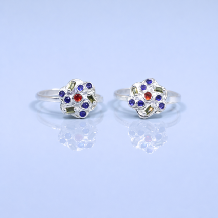 Dazzling Essence: Silver Toe Ring for Effortless Chic