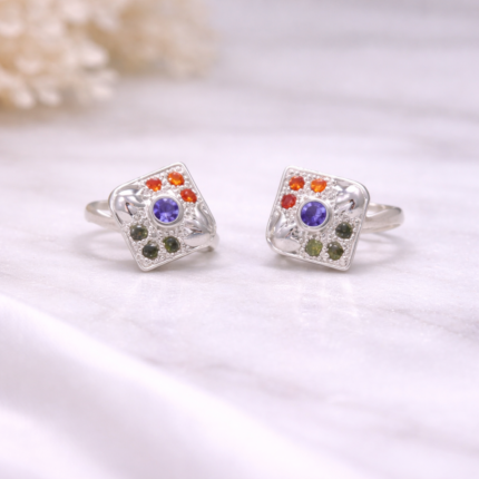 Sundrop Serenity: Silver Toe Ring with Purple Stone
