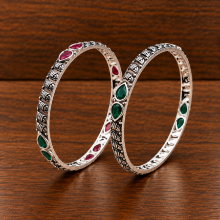 Timeless Glamour: Explore Our Exquisite Kangan Collection