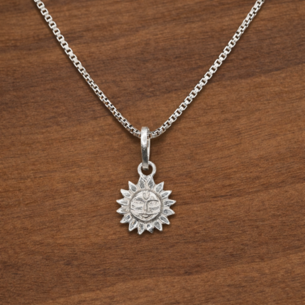Radiant Solstice: Handcrafted Sun Pendal