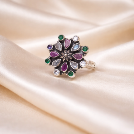 Elegant Silver Solitaire Ring