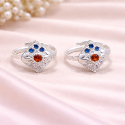 Twinkle Toes: Exquisite Toe Rings for Timeless Elegance