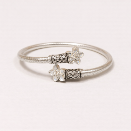 Timeless Reverie: Oxidized Beauty Kada