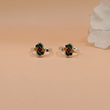 Shimmering Silver Toe Ring