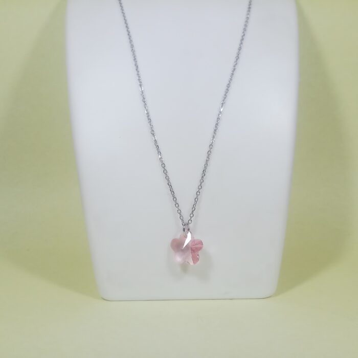 Enchanting Silver Pendant with Pink Gemstone