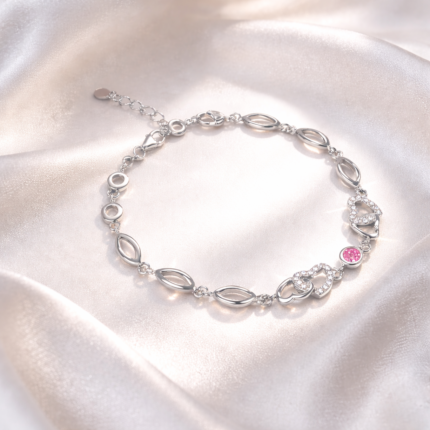 The Ultimate Trendy Heart Bracelet: Modern Silver Elegance