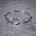 Radiant Silver Elegance: The Modern Bracelet Essential