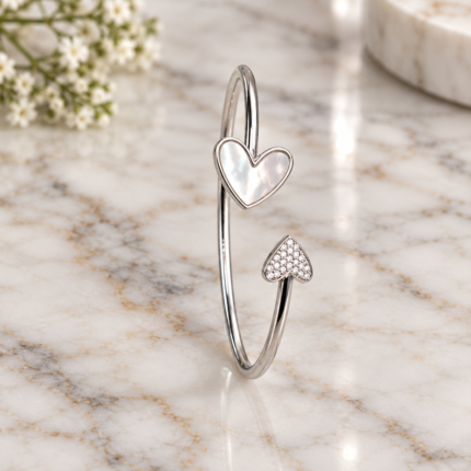 Radiant Silver Elegance: The Modern Bracelet Essential