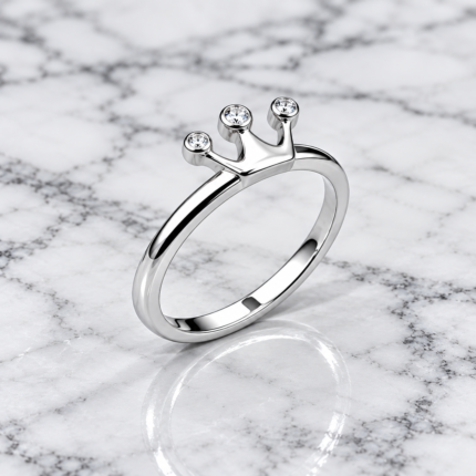Elegance in Silver: Handcrafted Silver Crown Ring