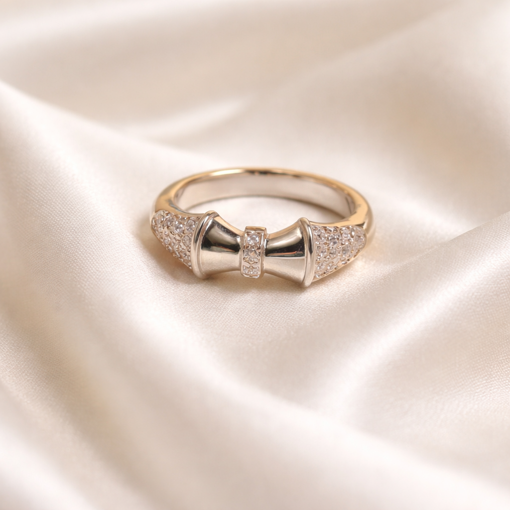 ChatGPT Image Feb 12, 2026, 03_51_33 PM edit the silver ring with light yellow background mirror effect