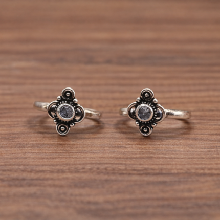 Elegance in Silver: 925 Silver Bichiya