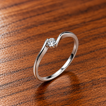 Ethereal Glow: Sterling Silver Solitaire Ring