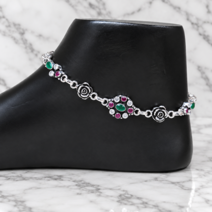 Silver Serenade: Sterling Silver Payal Ensemble