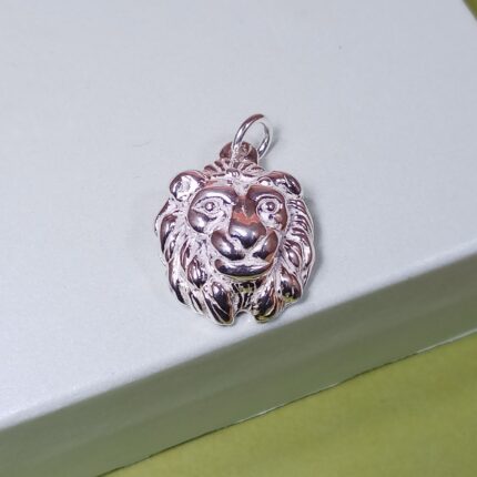 Regal Roar: Sterling Silver Lion Pendant