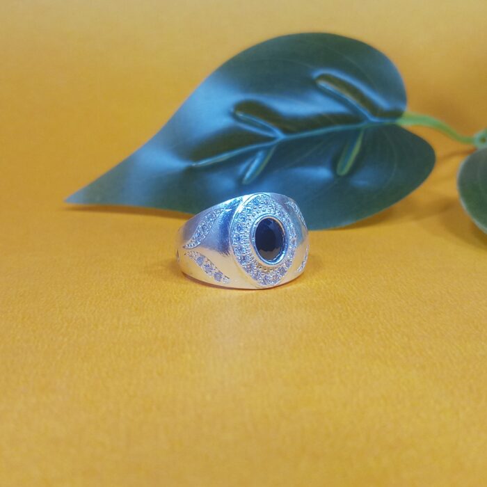 Elegance in Silver: A Gents Ring to Command Attention