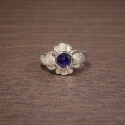 Ethereal Moonlight: Silver Ring with Intricate Design