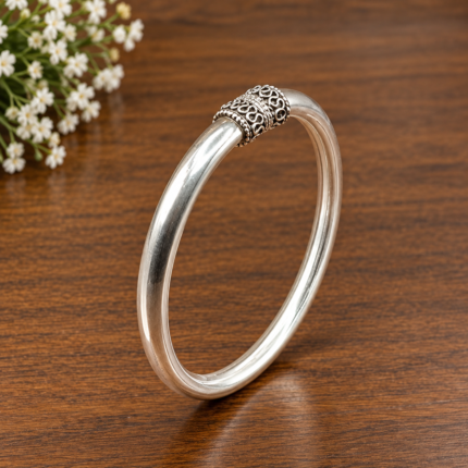 Serenity Shine: Silver Women's Bangle