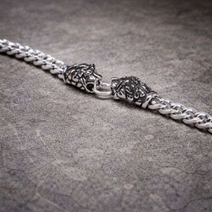 Gentlemen's Essence: Discover Our Stylish Bracelets for Men