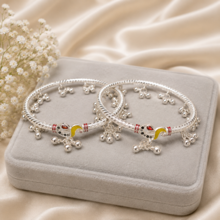 Moonlit Elegance: Sterling Silver Leg Kada