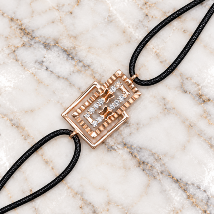 edit rosegold bracelet with wooden background with 1:1 format with white pouch