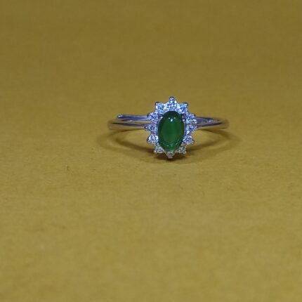 Enchanting Silver 925 Green Stone Ring