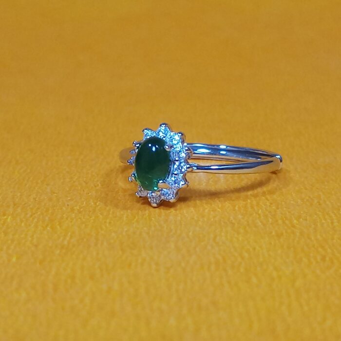 Enchanting Silver 925 Green Stone Ring