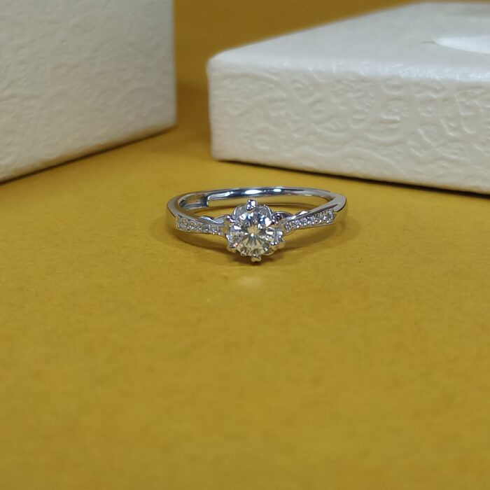 925 Silver Classic Solitaire Ring