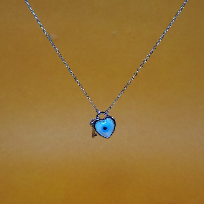 Luminous Legacy: Artisan-Crafted Chain Pendant