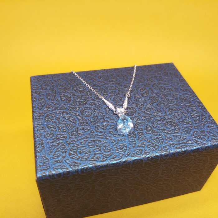 Radiant 925 Silver Chain Pendant - Pure Elegance