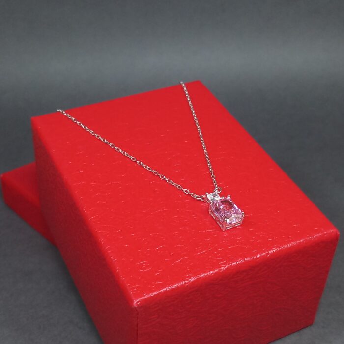 Timeless 925 Silver Chain Pendant - Elegance Redefined