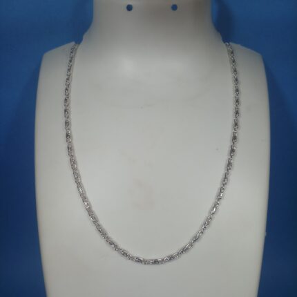 Elegant Silver Chain Necklace