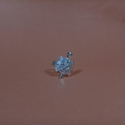 Elegant Silver Tortoise Ring - Symbol of Longevity