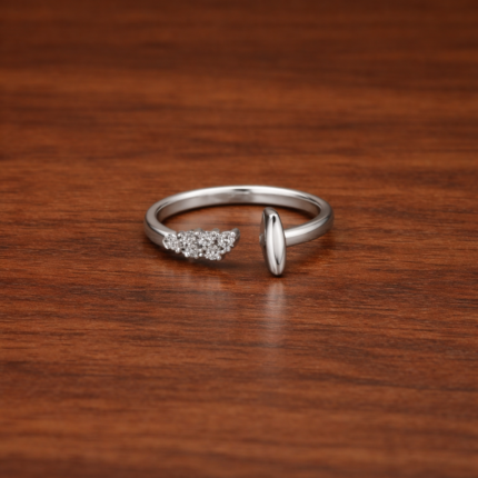 925 Sterling Silver Ring with Intricate Detailing