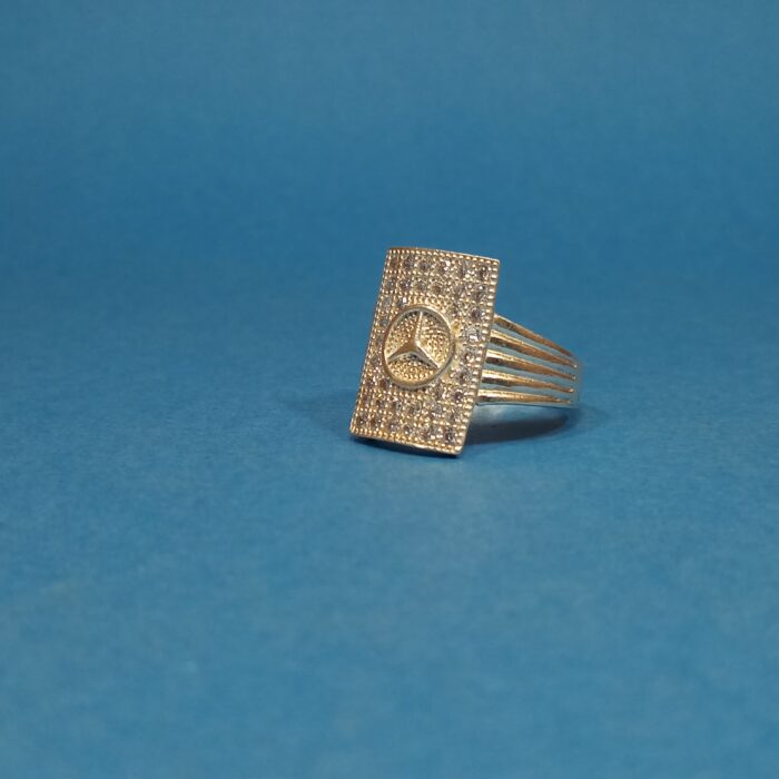 Elegant Silver Gents Ring