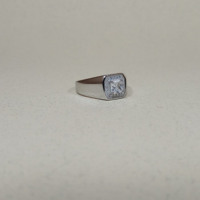 Elegant Silver 925 Ring