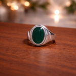 Stunning Silver 925 Emerald Ring - A Touch of Nature's Elegance